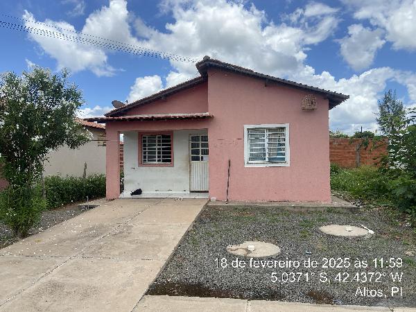 Casa em Altos, São Sebastião, Rua Xv, N. 85, O16, PI. Área: 62m2