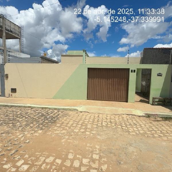Casa em Mossoró, Redencao, Avenida Geraldo Matos De Oliveira, N. 20, Lt 01 02 Lot Isla Verde, RN. Área: 70.44m2
