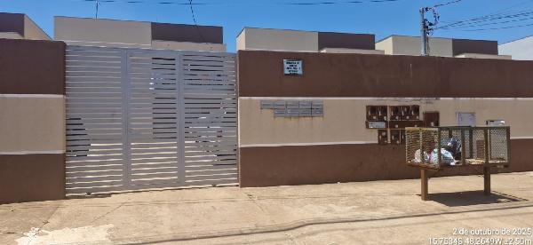 Apartamento em Águas Lindas de Goiás, Parque Da Barragem Setor 02, Quadra 37 Conjunto A, N. Sn, Apto 202, Lt 35 Vg 06 Rua 08, GO. Área: 54.62m2
