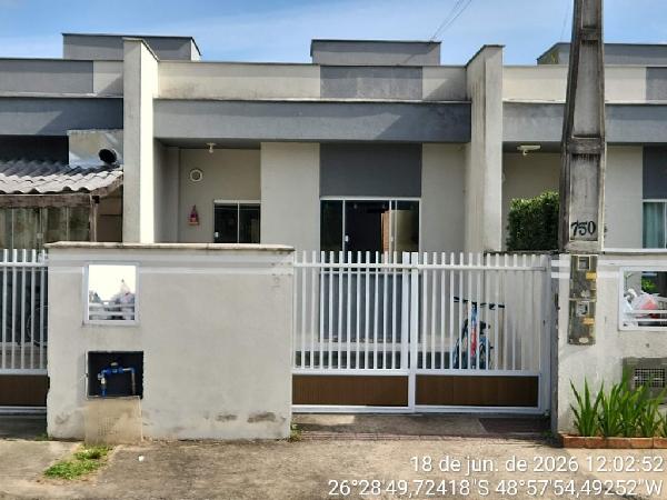 Casa em Guaramirim, Bananal Do Sul, Rua Xisto Bez Antiga Rua Sd627, N. 750, Und 02 Vg N 02, SC. Área: 53.25m2
