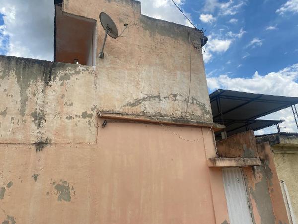 Casa em Nova Iguaçu, Ipiranga, Rua Oito, N. 131, Lt 16 Qd I, RJ. Área: 35.4m2