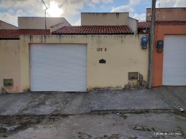 Casa em Horizonte, Centro, Rua Rua Dinamarca, N. 132b, CE. Área: 60.7m2