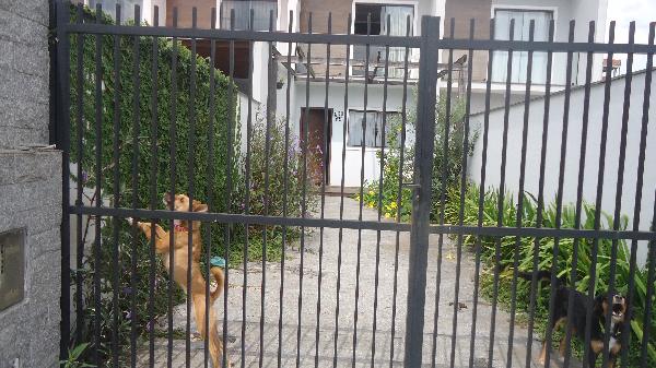 Casa em Joinville, Fatima, Rua Lirios, N. 188, Cs 04, SC. Área: 72.9m2