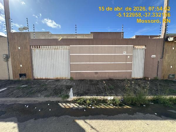 Casa em Mossoró, Santa Julia, Rua Ferrari, N. 541, Lt 42, Qd I,, RN. Área: 82.03m2