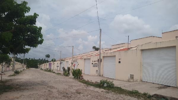 Casa em Horizonte, Carnaubal, Rua Dinamarca, N. 154, Cs B, CE. Área: 60.7m2