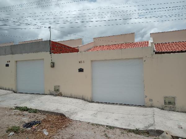 Casa em Horizonte, Carnaubal, Rua Dinamarca, N. 165, Cs B, CE. Área: 60.7m2
