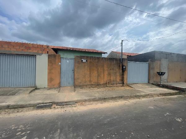 Casa em Ipixuna do Pará, Centro, Rua H, N. 160, Lt 12 Qd 24, PA. Área: 54.54m2