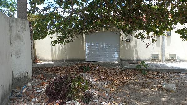 Casa em Horizonte, Carnaubal, Rua Dinamarca, N. 212a, Lt 61 - Carnaubal, CE. Área: 60.7m2