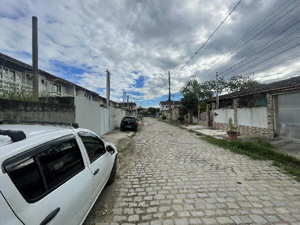 Casa em Nova Iguaçu, Adrianopolis, Rua Tres, N. 80, Cs 03 Qd G Lt 08, RJ. Área: 32m2