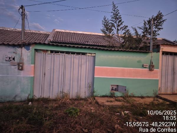 Casa em Santo Antônio do Descoberto, Vila Raio De Luz, Quadra 03, N. Sn, Lt 20, Rua Ribeiro Couto, GO. Área: 69.95m2