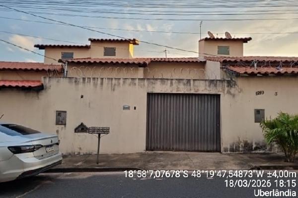 Casa em Uberlândia, Santo Antonio, Avenida Chadi Fad, N. 1210, Cs 02, MG. Área: 48.96m2