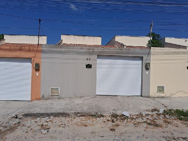 Casa em Horizonte, Carnarbal, Rua Noruega, N. 64b, ., CE. Área: 60.7m2