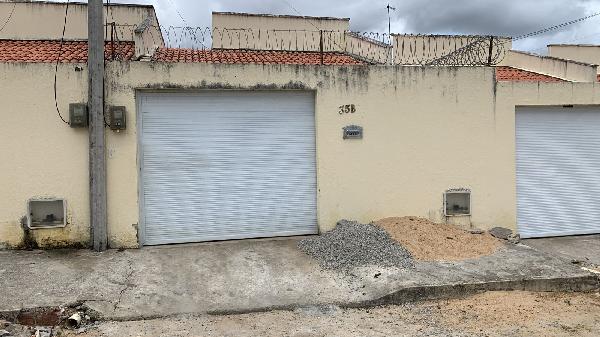 Casa em Horizonte, Carnalbal, Rua Noruega, N. 35b, Cs 35b Parte, CE. Área: 60.7m2
