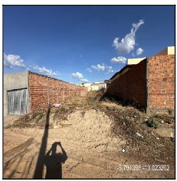 Terreno em Floriano, Santa Rita, Rua Santo Antonio, N. Sn, Lt 09 Qd 05, PI. Área: 329.01m2