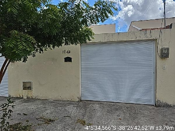 Casa em Horizonte, Dourado, Rua Noruega, N. 104 A, Lt 48, CE. Área: 60.7m2