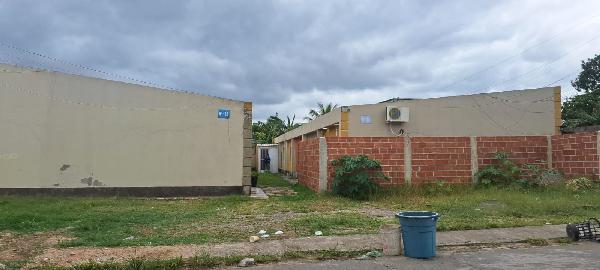 Casa em Queimados, Belmonte, Rua Horacio, N. 162,  Lt 20  Qd 06, RJ. Área: 35.44m2