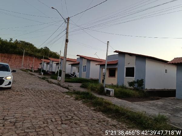Casa em Demerval Lobão, Cidade Nova, Trevessa Azaleia, N. 66, Lt 07, PI. Área: 62m2
