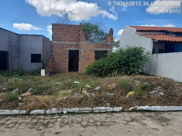 Terreno em Arapiraca, Senador Nilo Coelho, Praca Luiz Pereira Lima, N. Sn, Qd B Lt 10, AL. Área: 172m2