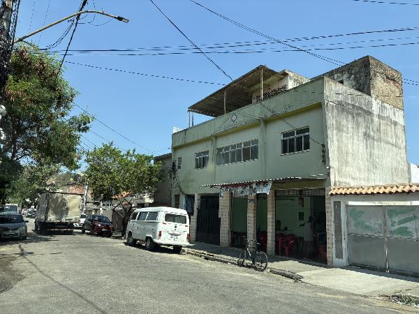 Sobrado em São Gonçalo, Santa Catarina, Rua Clovis Bevilacqua, N. 173, Lt 16, RJ. Área: 70m2