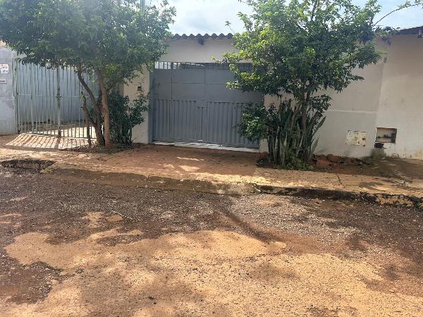 Casa em Luziânia, Parque Estrela Dalva Ix, Quadra 294, N. Sn, Cs A Lt 16 Rua 168, GO. Área: 56.89m2