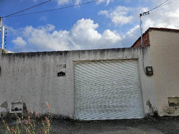 Casa em Horizonte, Catole, Rua Joao Pereira De Noronha, N. 50b, Lt 15 Qd 01, CE. Área: 72.3m2
