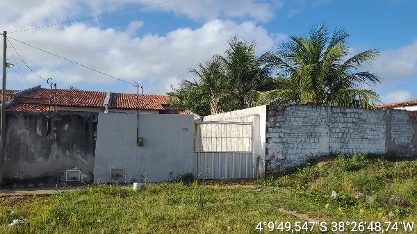 Casa em Pacajus, Croata I, Avenida Beija Flor, N. 251, Lt 12 Qd 04, CE. Área: 91m2