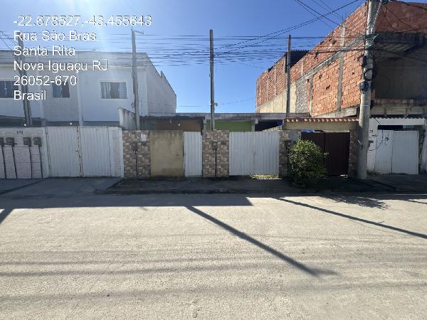 Casa em Nova Iguaçu, Adrianopolis, Rua Tres, N. 100, Qd D - Lt10, RJ. Área: 31.17m2