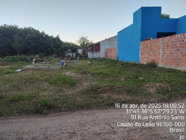 Terreno em Capão do Leão, Centro, Rua Um, N. 155,, RS. Área: 200m2