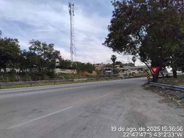 Casa em São Gonçalo, Itaúna, Rua Deputado Flaviano Amarante, N. 19, Qd 20 Lt 10, RJ. Área: 75m2