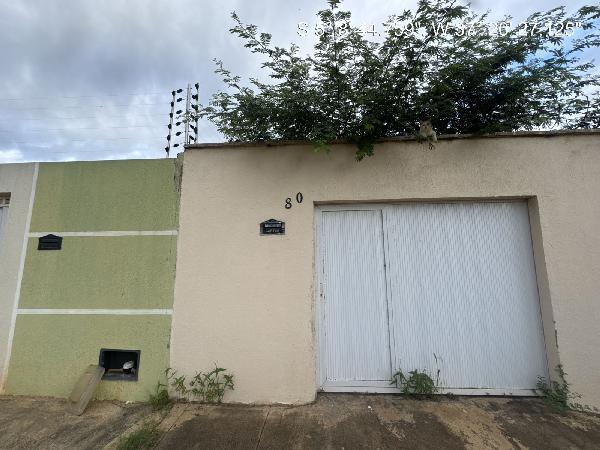 Casa em Mossoró, Redencao, Rua Francisco Tomaz De Oliveira, N. 80, Qd 05 Lt 45, RN. Área: 70m2