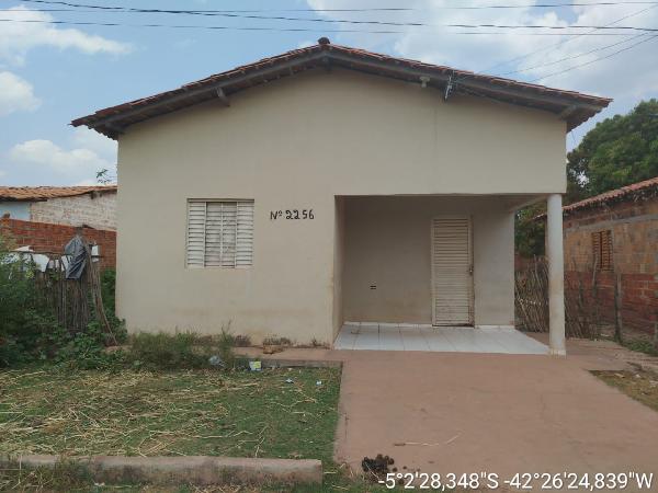 Casa em Altos, Bairro Santa Ines, Rua EpitÁCio Pessoa, N. 2256, Qd A-4, Lot Res Sao Luis, Bairro Sta I, PI. Área: 57.65m2