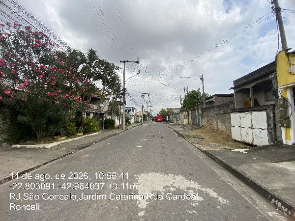 Casa em São Gonçalo, Jardim Catarina, Rua Cardeal Roncali Quadra, N. 1028, Cs 04, RJ. Área: 27.25m2