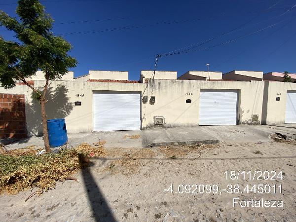 Casa em Horizonte, Carnaubal, Rua Noruega, N. 194-A, Apto ., Lt 73, CE. Área: 60.7m2