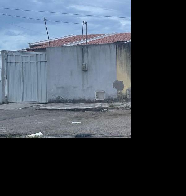Casa em Pacajus, Centro, Avenida Beija Flor, N. 233,, CE. Área: 91m2