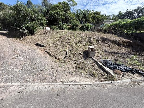 Terreno em Meleiro, Centro, Rua B, N. Sn, Lt 13 Qd 02, SC. Área: 375m2