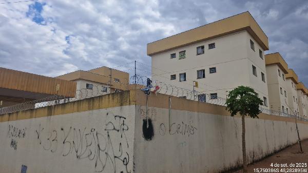 Apartamento em Águas Lindas de Goiás, Parque Da Barragem Setor 12, Qd 75 Cj A St 12, N. S/Nº, Apto 303, Lt 14 Rua 33, GO. Área: 54.43m2