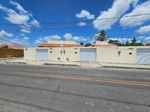Casa em Horizonte, Cachoeira, A Pedro Felicio De Oliveira, N. 5809b,, CE. Área: 60.7m2