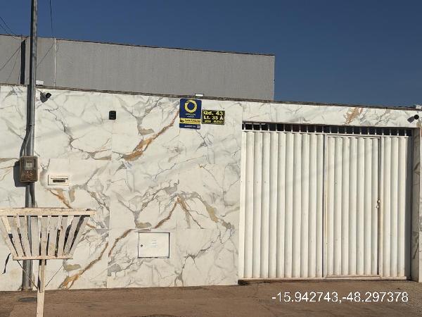 Casa em Santo Antônio do Descoberto, Jardim Ana Beatriz I, Rua 12, N. S/N, Lt 35-A Qd 43, GO. Área: 68m2