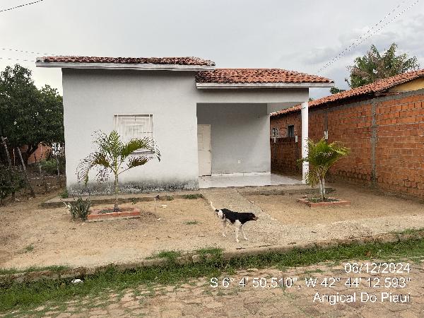 Casa em Angical do Piauí, Areias, Rua Antonio Cirilo, N. 733, Bairro Areias, PI. Área: 70m2