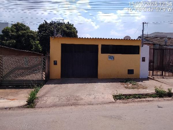 Casa em Cidade Ocidental, Parque Napolis A, Parque Napolis Gleba A, N. 02, Lt 26 Qd 31, GO. Área: 58.86m2