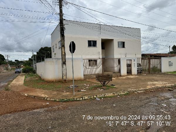 Apartamento em Luziânia, Jd Planalto, Rua 4, N. Sn, Apto 2, Qd 32, Lt 06, GO. Área: 54m2