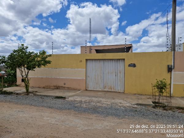 Casa em Mossoró, Bom Jesus, Rua Jardim De Amsterdam, N. 300, Lt 333 Qd 12, RN. Área: 55.47m2