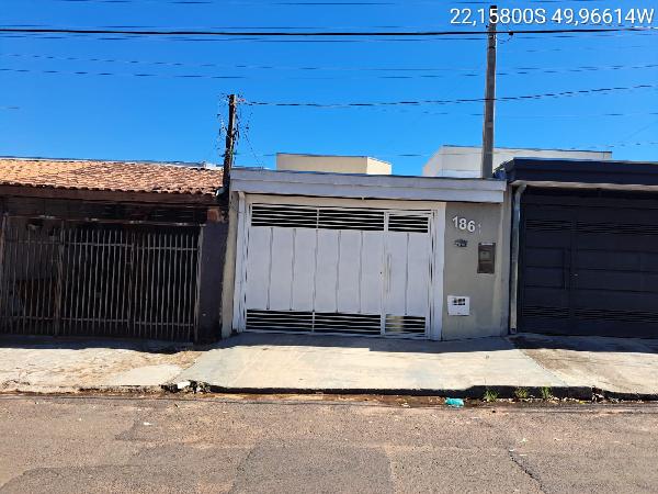 Casa em Marília, Jardim Santa Antonieta, Rua Bento De Abreu Filho, N. 1861, Lt A Qd 75, SP. Área: 84.99m2