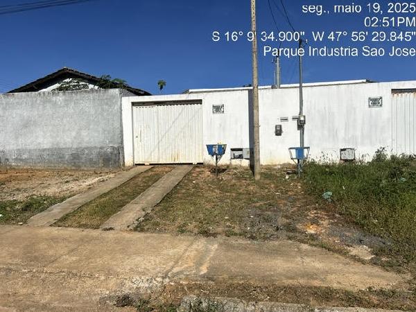 Casa em Luziânia, Parque Industrial Mingone, Avenida 02, N. Sn, Casa 01, Lt B - Qd 02, GO. Área: 69.9m2