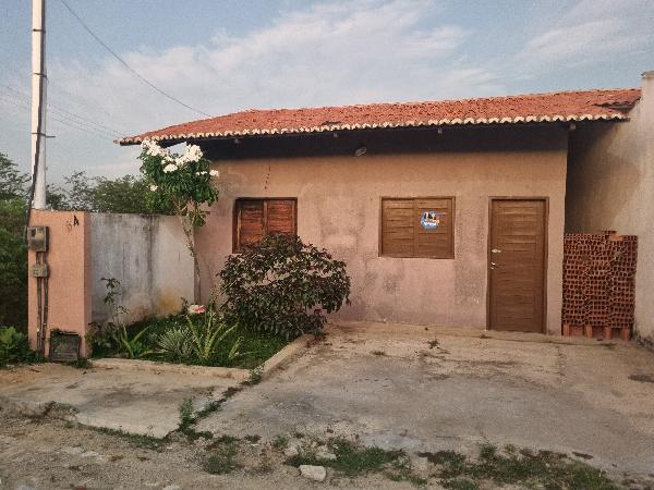 Casa em Pendências, Centro, Rua Joao Dias De Oliveira, N. 54, Qd D, Lt 85, RN. Área: 74.99m2