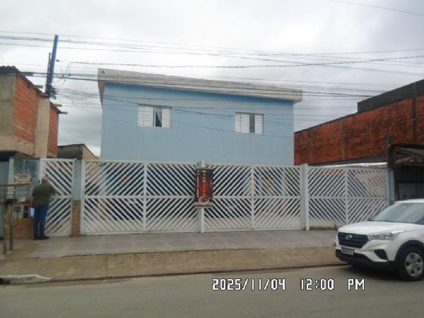 Casa em São Vicente, Jardim Rio Branco, Rua Antonio Riscalle Husne, N. 1183, Cs 04, SP. Área: 60.12m2