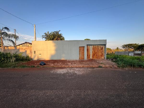 Casa em Ituiutaba, Satelite Andradina, Rua Gurinhata, N. 175, Lt 30 Qd 63, MG. Área: 69.37m2