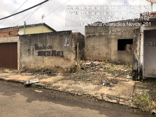 Terreno em Araguari, Independencia, Rua Marta Aparecida Neves, N. Sn, Lt 37 Qd 35, MG. Área: 192m2