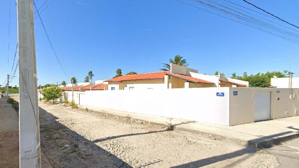 Casa em Horizonte, Dourado, Rua Croacia, N. 96 A, Lt 04  Qd 02, CE. Área: 60.7m2