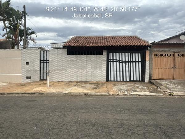 Casa em Jaboticabal, Jardim Santo Antonio, Rua Domingos Sellaro, N. 511, Lt 103 Qd 14, SP. Área: 99m2